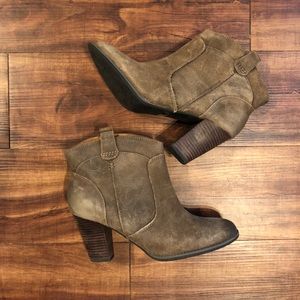 Indigo by Clark’s Heath Harrier in Taupe SZ 10